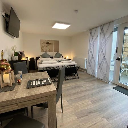 1,5 Zimmer Apartment In S-Bahn Naehe, 35 Qm, Max 4 Pers, Zentral, Private Terasse, Internet 250 Mbit Gärtringen Buitenkant foto