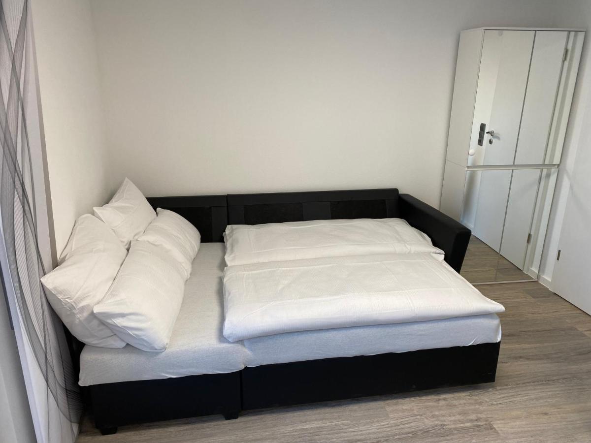1,5 Zimmer Apartment In S-Bahn Naehe, 35 Qm, Max 4 Pers, Zentral, Private Terasse, Internet 250 Mbit Gärtringen Buitenkant foto