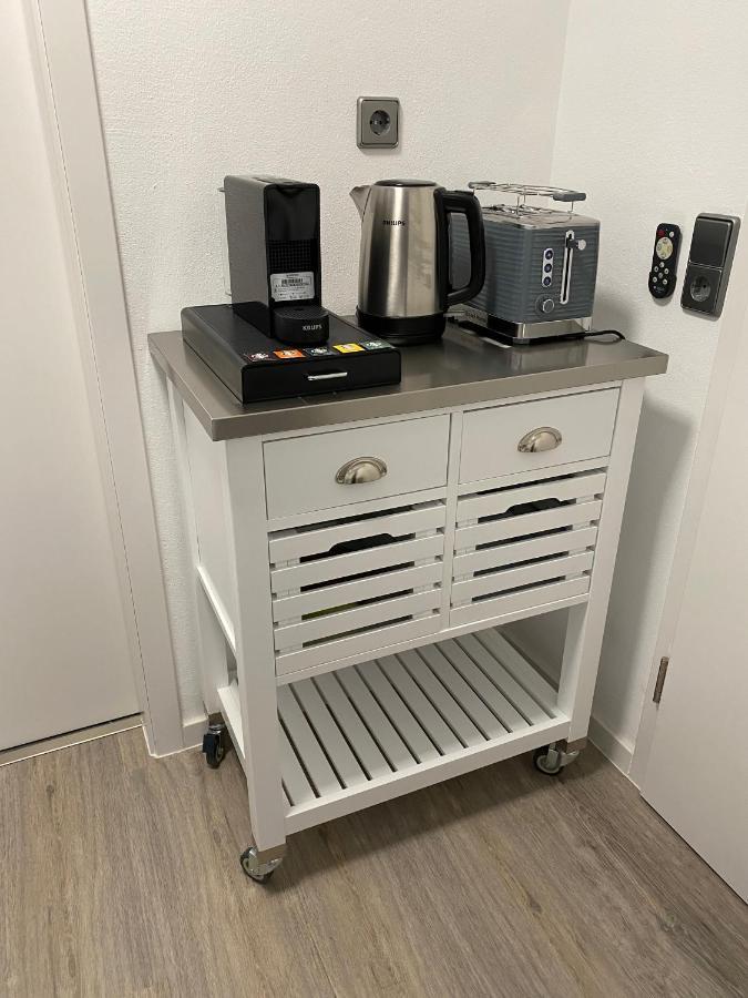 1,5 Zimmer Apartment In S-Bahn Naehe, 35 Qm, Max 4 Pers, Zentral, Private Terasse, Internet 250 Mbit Gärtringen Buitenkant foto