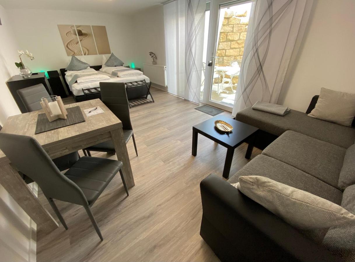 1,5 Zimmer Apartment In S-Bahn Naehe, 35 Qm, Max 4 Pers, Zentral, Private Terasse, Internet 250 Mbit Gärtringen Buitenkant foto
