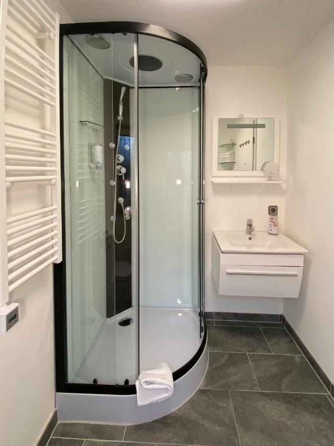 1,5 Zimmer Apartment In S-Bahn Naehe, 35 Qm, Max 4 Pers, Zentral, Private Terasse, Internet 250 Mbit Gärtringen Buitenkant foto